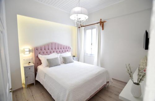 Galaxidi Apartment | Unforgettable Stay at Kallisti: Oceanfront Bliss & 9.8 Rating