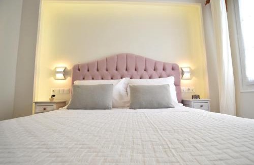 Galaxidi Apartment | Unforgettable Stay at Kallisti: Oceanfront Bliss & 9.8 Rating