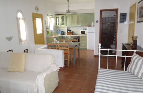 Marpissa House | Experience Kallisto 2 Villa with Oceanfront Pool & Spa