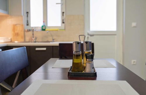 Moschato-Tavros Apartment | Cozy Kallithea Train Station: Ideal 1 Bedroom for Two
