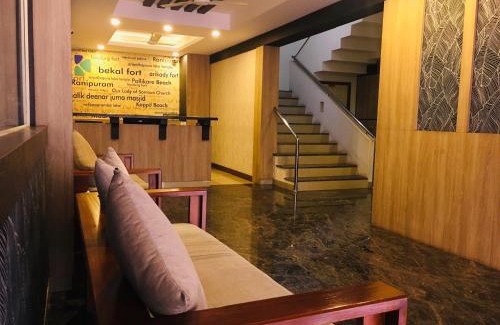 Kasaragod Hotel | Budget-Friendly Kalluvalappil Holiday Inn with Family Amenities