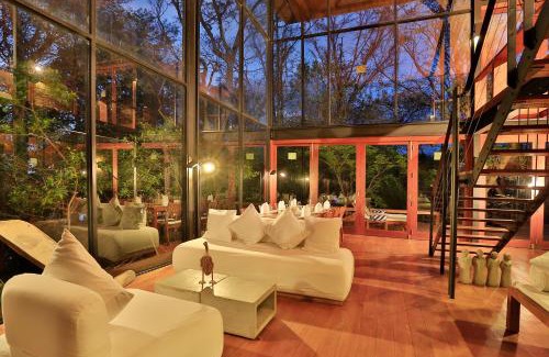 Dambulla Resort | Kalundewa Retreat: 5-Star Escape with Pool & Breakfast