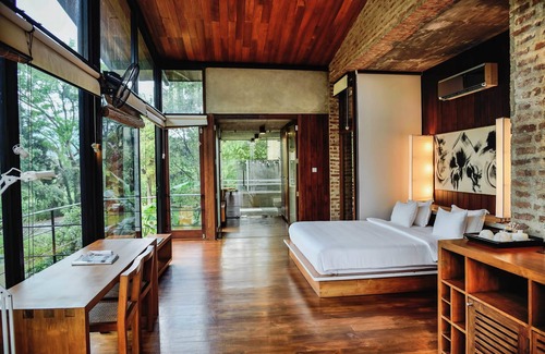 Dambulla Cabin | Relax at Kalundewa Retreat: Pool, Spa & Family-Friendly
