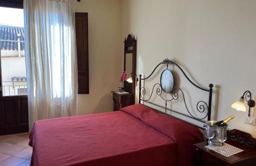 Macari Bed & Breakfast | Kalura B&B: Pet-Friendly Oceanfront Retreat with Breakfast