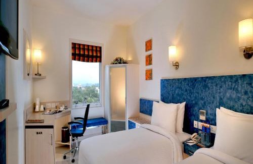 Urapakkam Hotel | Business-Friendly Kalyan Grand with Top Amenities