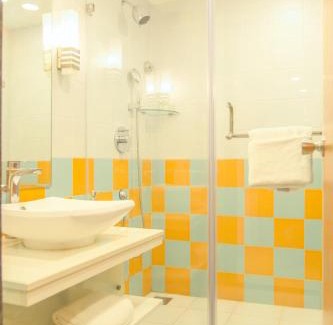 Urapakkam Hotel | Business-Friendly Kalyan Grand with Top Amenities