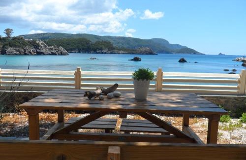 Lakones Apartment | Ocean View Kalypso Studio: Guest Rated 9/10, Family Friendly