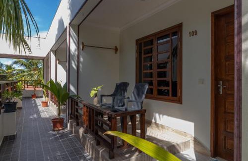 Kamadhoo House | Discover Kamadhoo Inn: Beachfront Bliss with Ocean Views