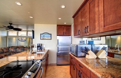Kihei Condo | Oceanfront 2 Bedroom Condo at Kamaole Nalu, #604