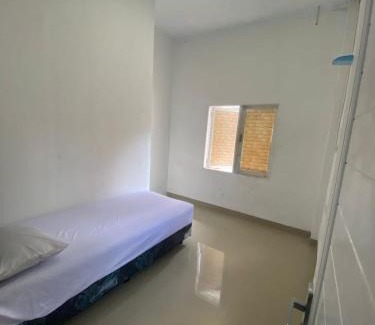Medan House | Budget-Friendly Kamar Kos: Ideal for Families and Kids