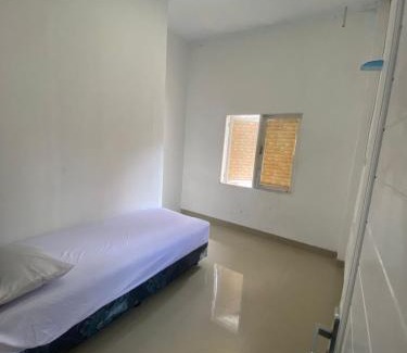 Medan House | Discover Kamar Kost: Family-Friendly Comfort Awaits