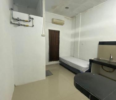 Medan House | Discover Kamar Kost: Family-Friendly Comfort Awaits