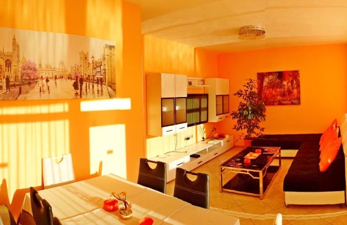 Sunny Beach Apartment | Guest Rated 10/10: Kamelia Garden Apartment with Pool