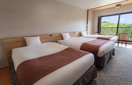 Nikko House | Discover Kamenoi Hotel Okunikko: 4-Star Family Retreat