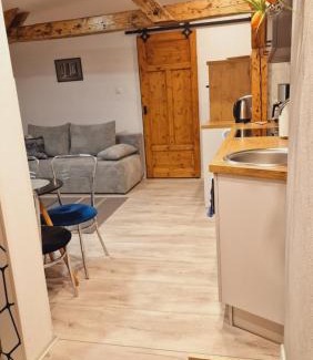 Lidzbark Warminski Apartment | Family-Friendly Stay at Kamienica "Pod dębem" - Rated 9.3