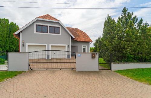 Balatonkenese Apartment | Discover Family-Friendly Comfort at Kamilla Villa