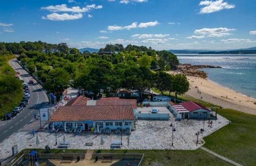 Puebla del Caraminal Other | Discover Kampaoh Ría de Arosa Playa with Family-Friendly Dining