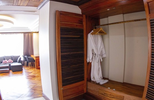 Stueng Saen Hotel | Discover Comfort at Kampong Thom Palace Hotel