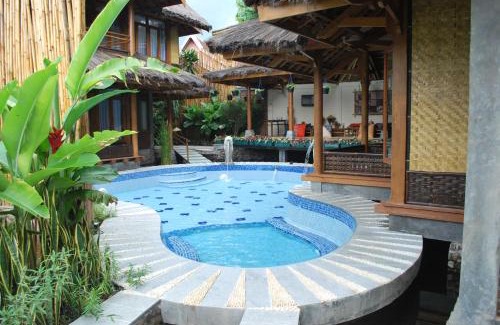 Garut Resort | Relax at Kampung Sumber Alam Garut with Pool & Hot Tub
