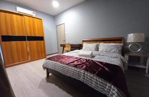 Miri Apartment | Family-Friendly KAN JIA: Guest Rated 9/10 for Comfort