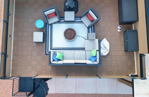 Kanab House | Discover Kanab Villa Oasis with Rooftop Deck & Pool