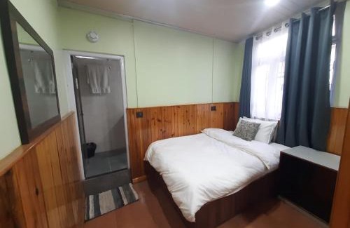 Darjeeling Bed & Breakfast | Kid-Friendly Kanari B&B with Great Guest Reviews