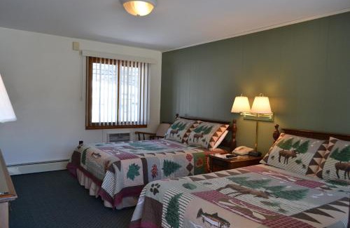 Lincoln Hotel | Relaxing Kancamagus Lodge with Pools and Ocean Views
