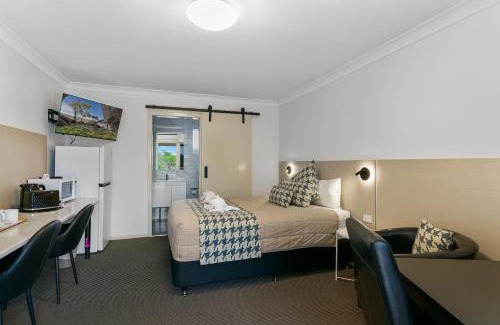 Kandos Hotel | Discover Kandos Fairways Motel: Pet-Friendly Comfort Awaits