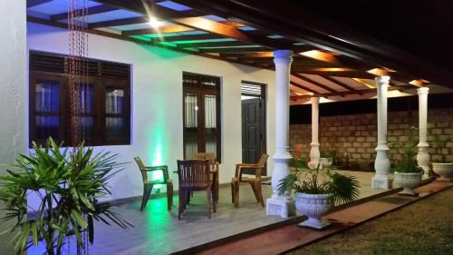 Wilgamuwa House | Pet-Friendly Stay at Kandyan Rest with Cozy Fireplace