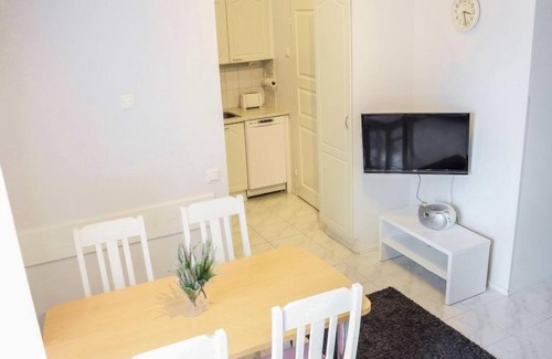 Akaslompolo House | Relaxing Kanerva 202 by Interhome with Lake View & Spa