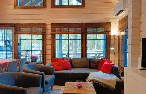Syote House | Family-Friendly Kanerva: A 4-Star Retreat Awaits You