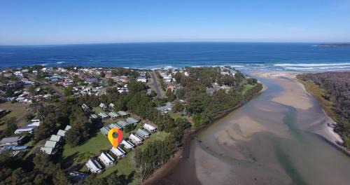 Berrara Ski Chalet | Family-Friendly Kangaroo Cabin with 4-Star Comfort
