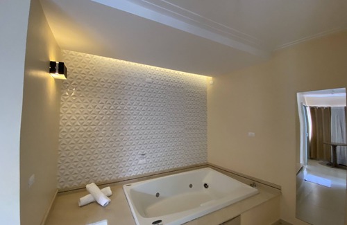 Santo Antonio da Platina Hotel | Discover Kanoa Hotel: Pool, Spa, and Family-Friendly Fun