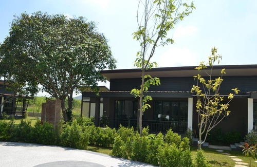 Hin Lek Fai House | Relax at Kanta Resort Hua Hin: Pet-Friendly & Family Fun