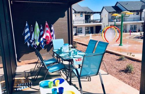 Santa Clara House | Relaxing Getaway at Kantada in the Sun - Poolside Haven
