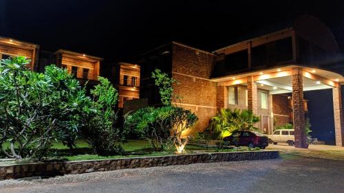 Bagalkot Resort | Inviting Kanthi Resorts Badami: Pool & Spa Getaway Awaits