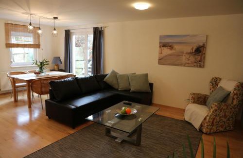 Hohenwettersbach Apartment | Experience KAntryside: Pet-Friendly Retreat with 9.3 Rating