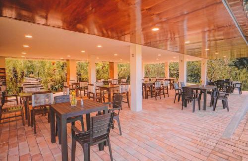 Moyobamba Hotel | Pet-Friendly Kantu Garden Lodge with Ocean View & Pool