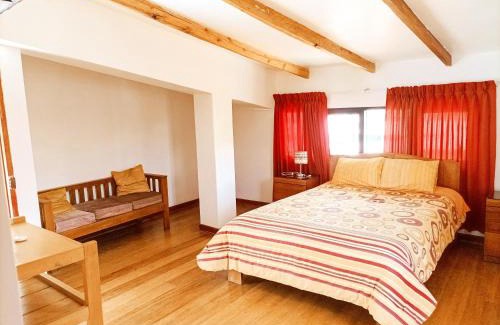 Cusco Hotel | Discover Kantu Hospedaje: Family-Friendly Retreat with High Ratings