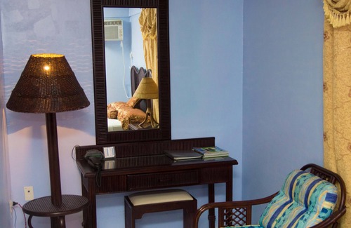 Georgetown Hotel | Discover Kanuku Suites: Family-Friendly with Dining Options