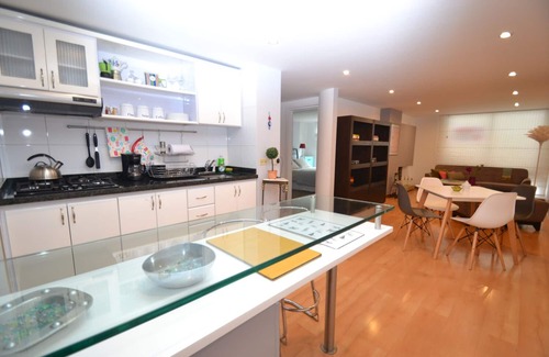 Bellavista Apartment | Modern KANY 2 Br. Executive Apartment with Spa Amenities
