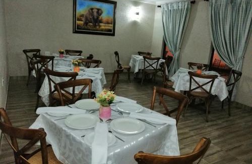 Jane Furse House | Budget-Friendly Kanyane Lodge: Wheelchair Accessible & Family-Safe