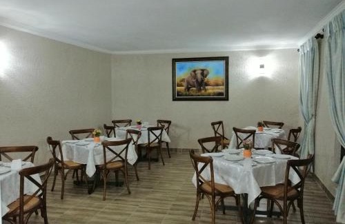 Jane Furse House | Budget-Friendly Kanyane Lodge: Wheelchair Accessible & Family-Safe