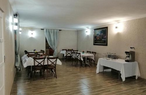 Jane Furse House | Budget-Friendly Kanyane Lodge: Wheelchair Accessible & Family-Safe