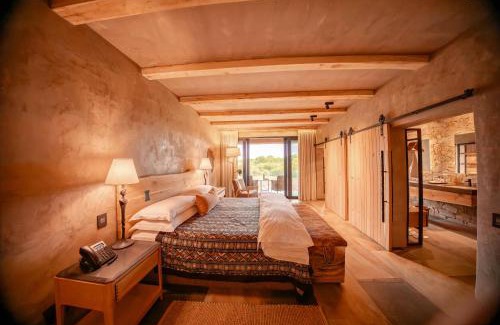 Thorny Bush Game Reserve Cabin | Experience Kapama River Lodge: 5-Star Oasis with Spa & Pool