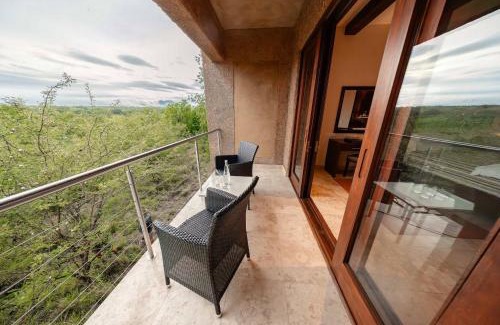 Thorny Bush Game Reserve Cabin | Experience Kapama River Lodge: 5-Star Oasis with Spa & Pool