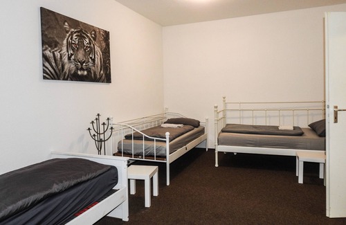 Blumenthal Apartment | Discover Kapietän Dallmannstr.14: Family-Friendly Retreat