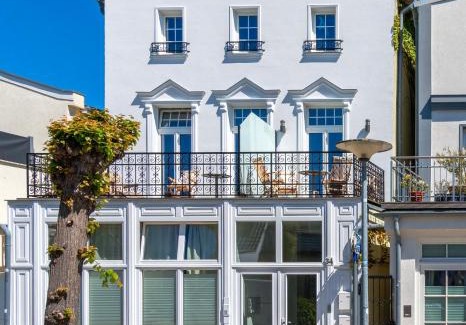 Warnemuende Apartment | Experience Oceanfront Living at Kapitänshaus Friedrich Franz