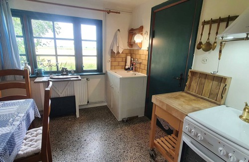 Suden House | Discover Kapitänshuus: Ocean View Retreat in Deutschland