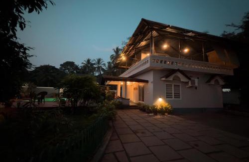 Kappad Villa | Idyllic Kappad Beach House with Oceanfront Amenities